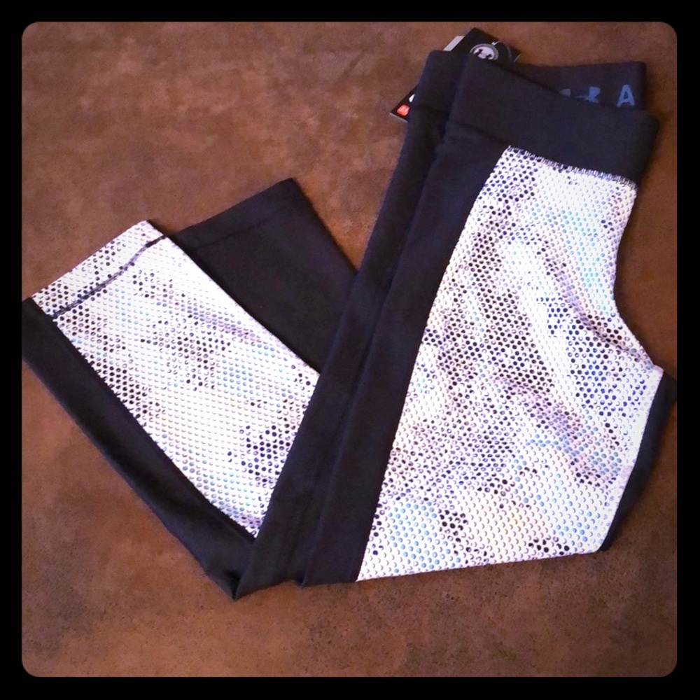 NWT Under Armour Capris